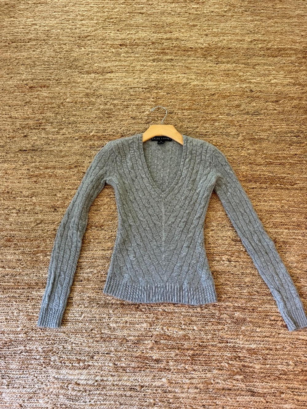 Ralph Lauren Black Label 100% Cashmere Cable Knit V-Neck Sweater Small
